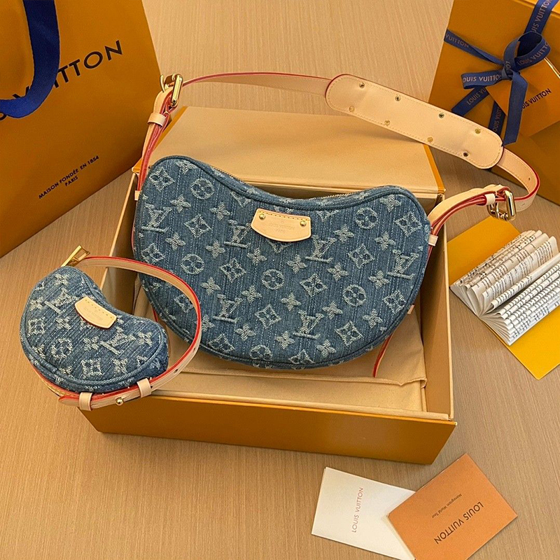 LV Monogram ホーンストラップ アジャスタブル スナイプバッグ 