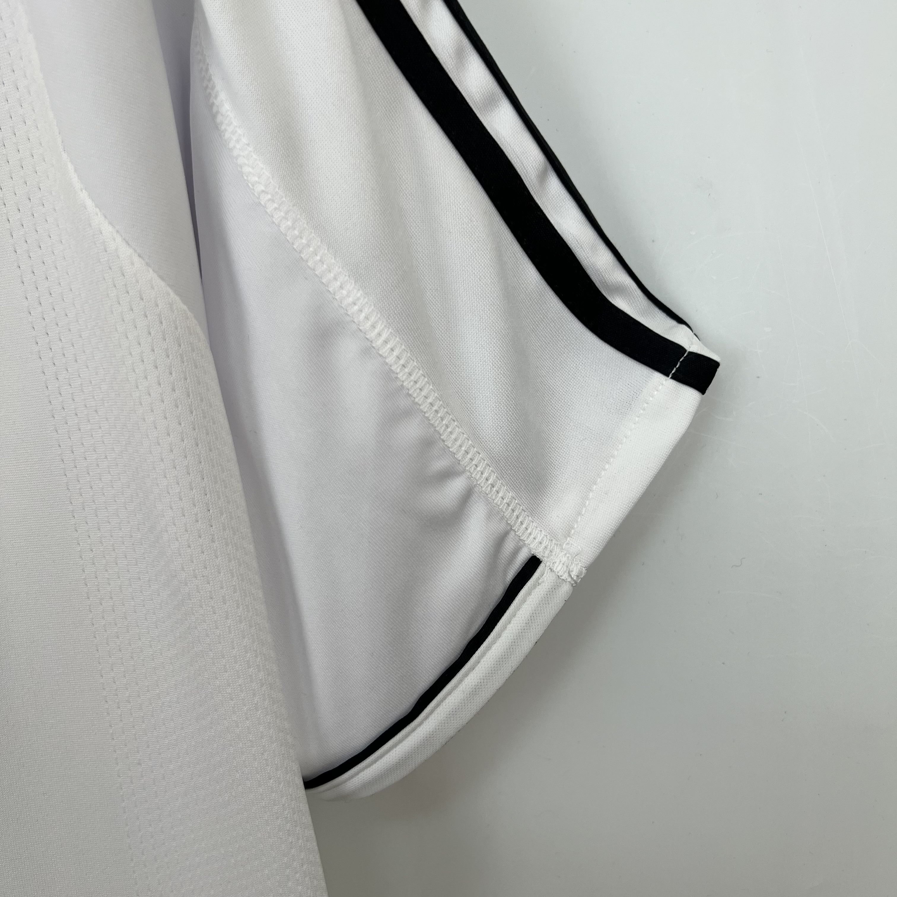 Retro Real Madrid 03-04 Home Stadium Jersey-CKK-1