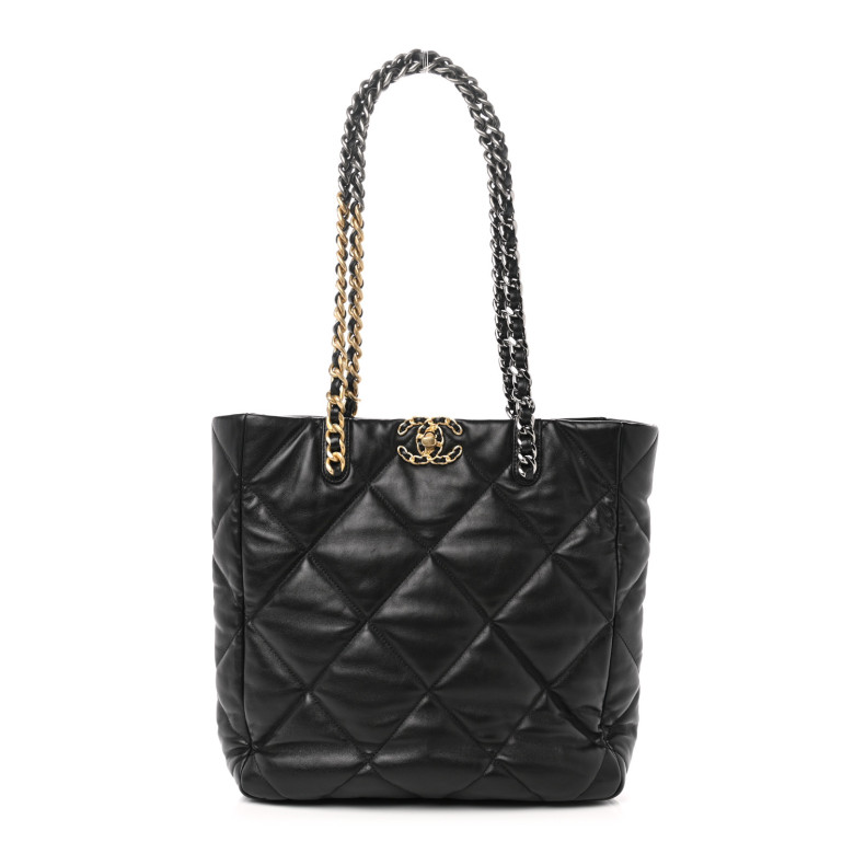 Chanel 19 leather handbag