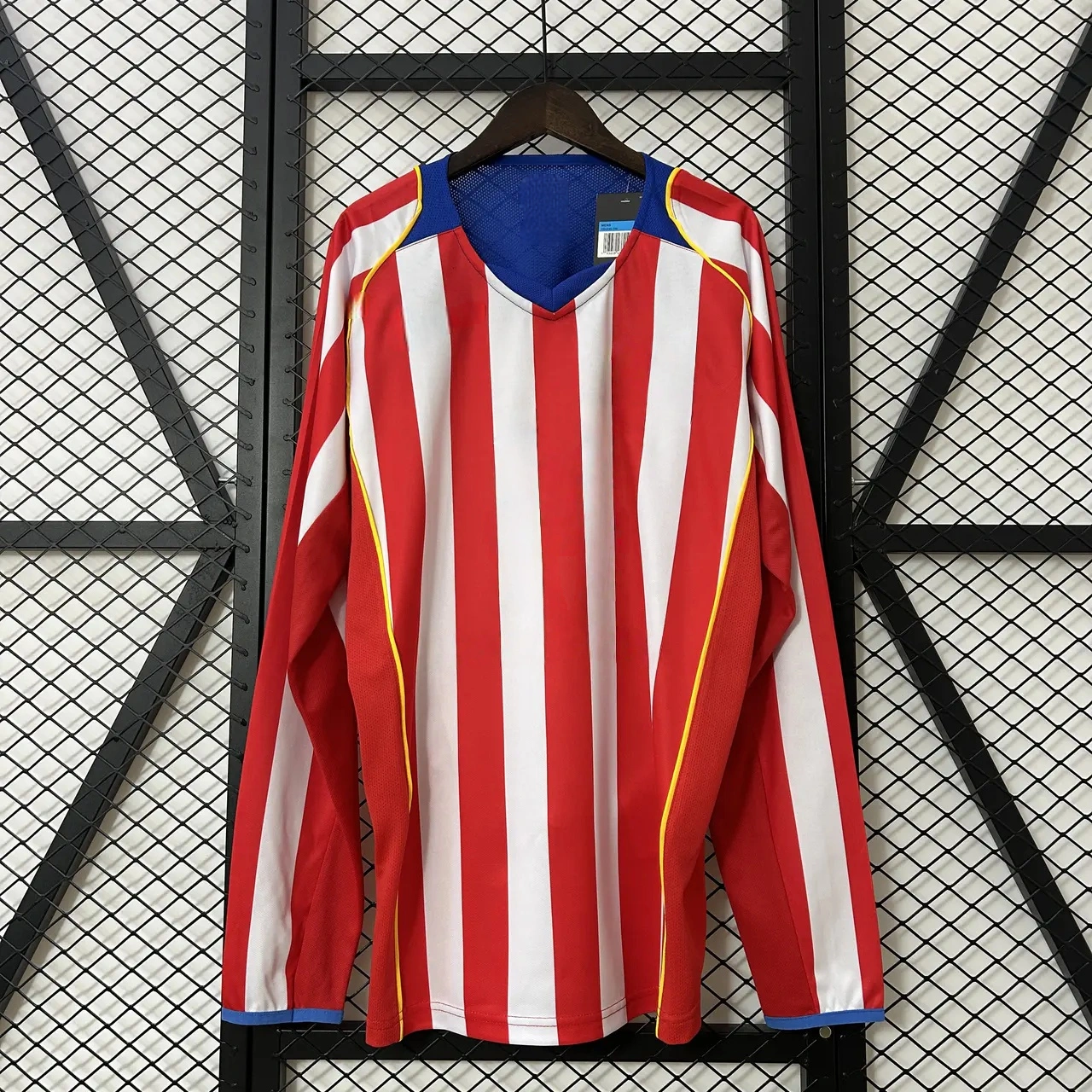 Retro Atletico Madrid 2004-05 Home Long Sleeves Jersey - S.p.i.d.e.r M.a.n-CKK-1