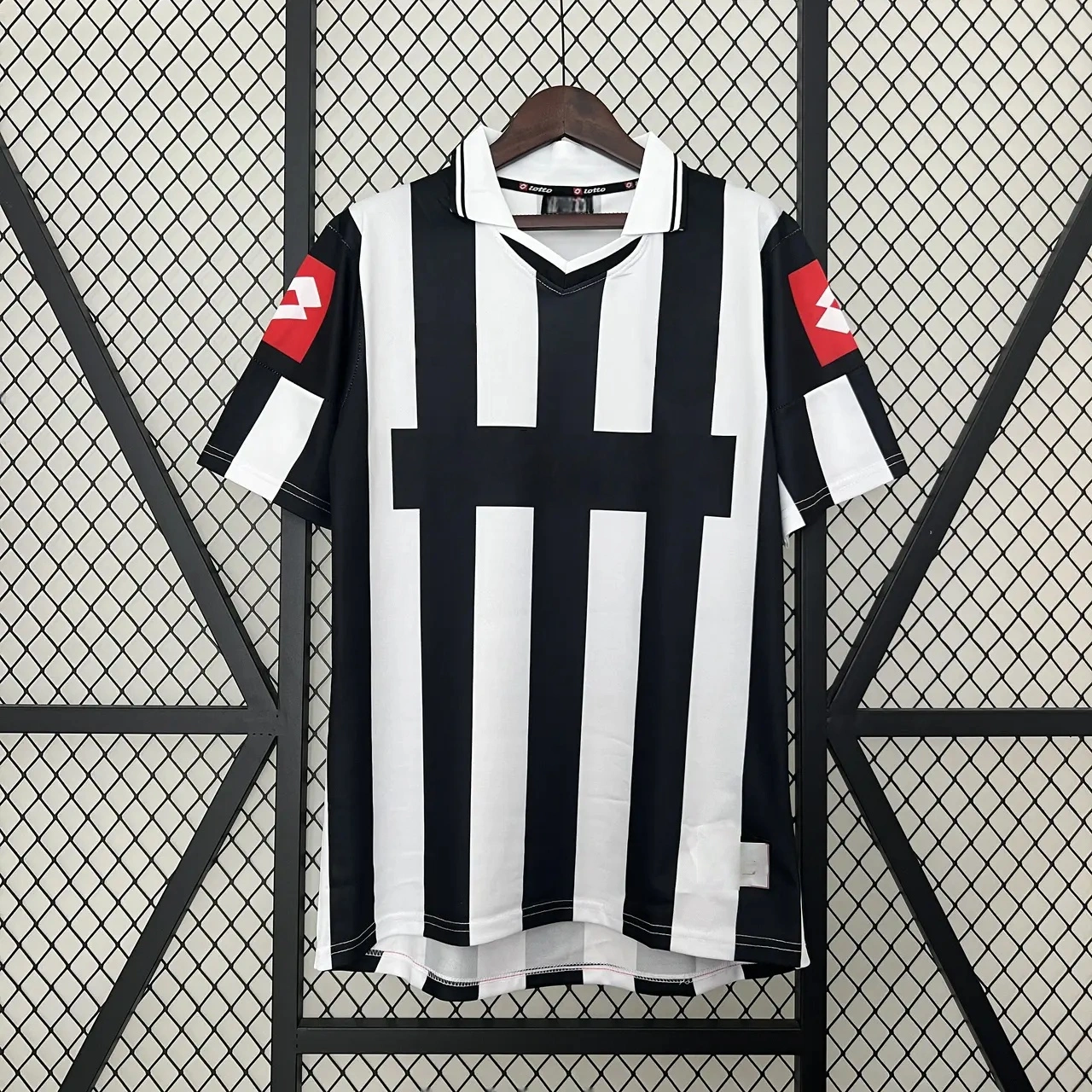 Retro Juventus 2001-02 Home Stadium Jersey-CKK-1