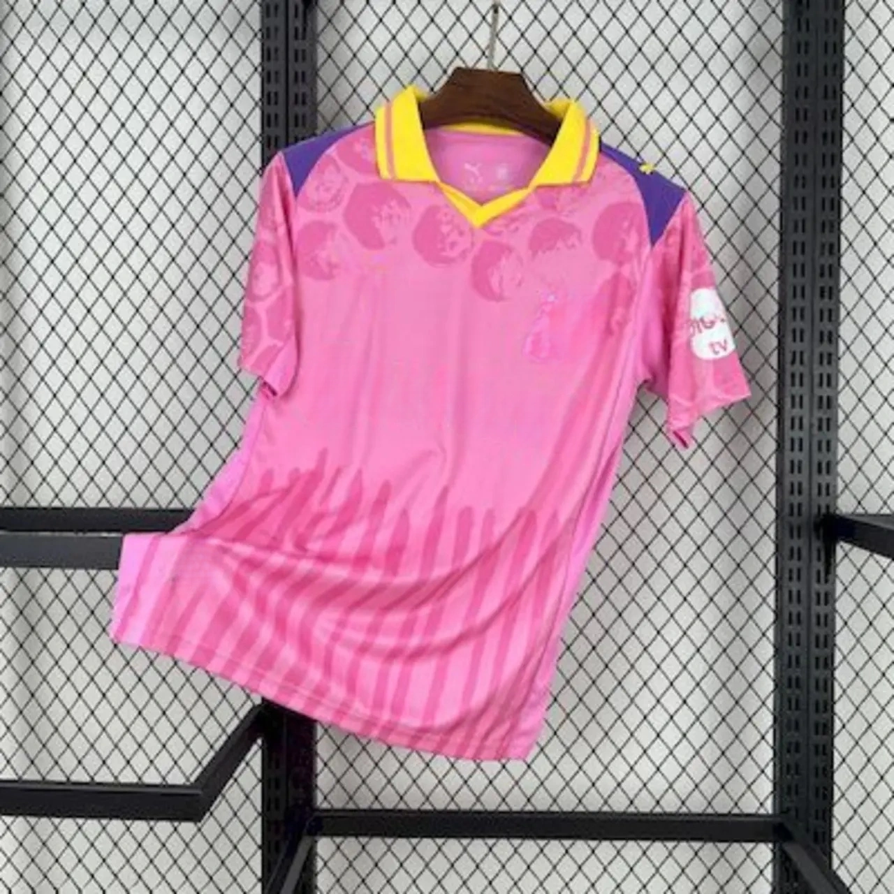Dortmund 25-26 Club World Cup Pink Goalkeeper Jersey - Fans Version-CKK-1