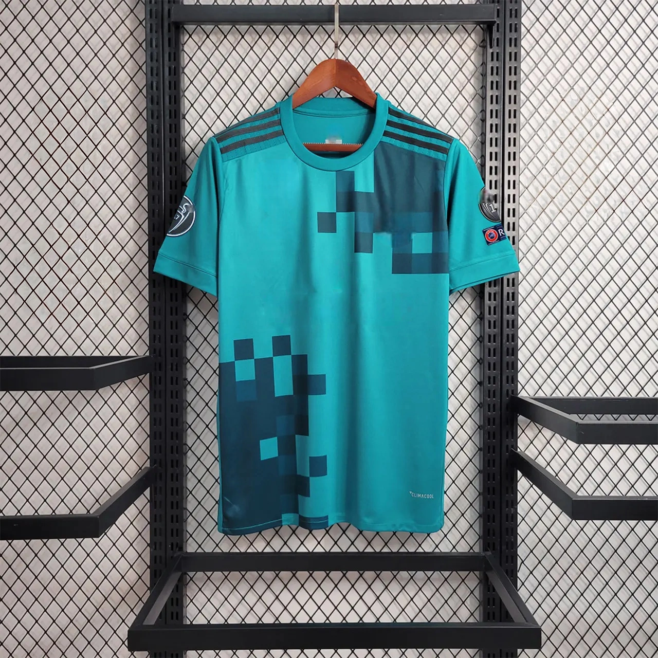 Retro Real Madrid 17-18 Third Jersey-CKK-1