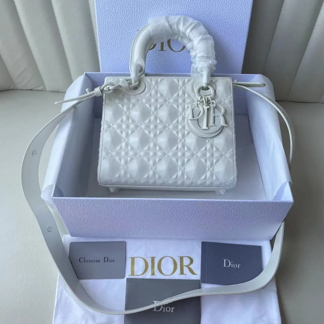 CHRISTIAN DIOR MEDIUM LADY DIOR BAG