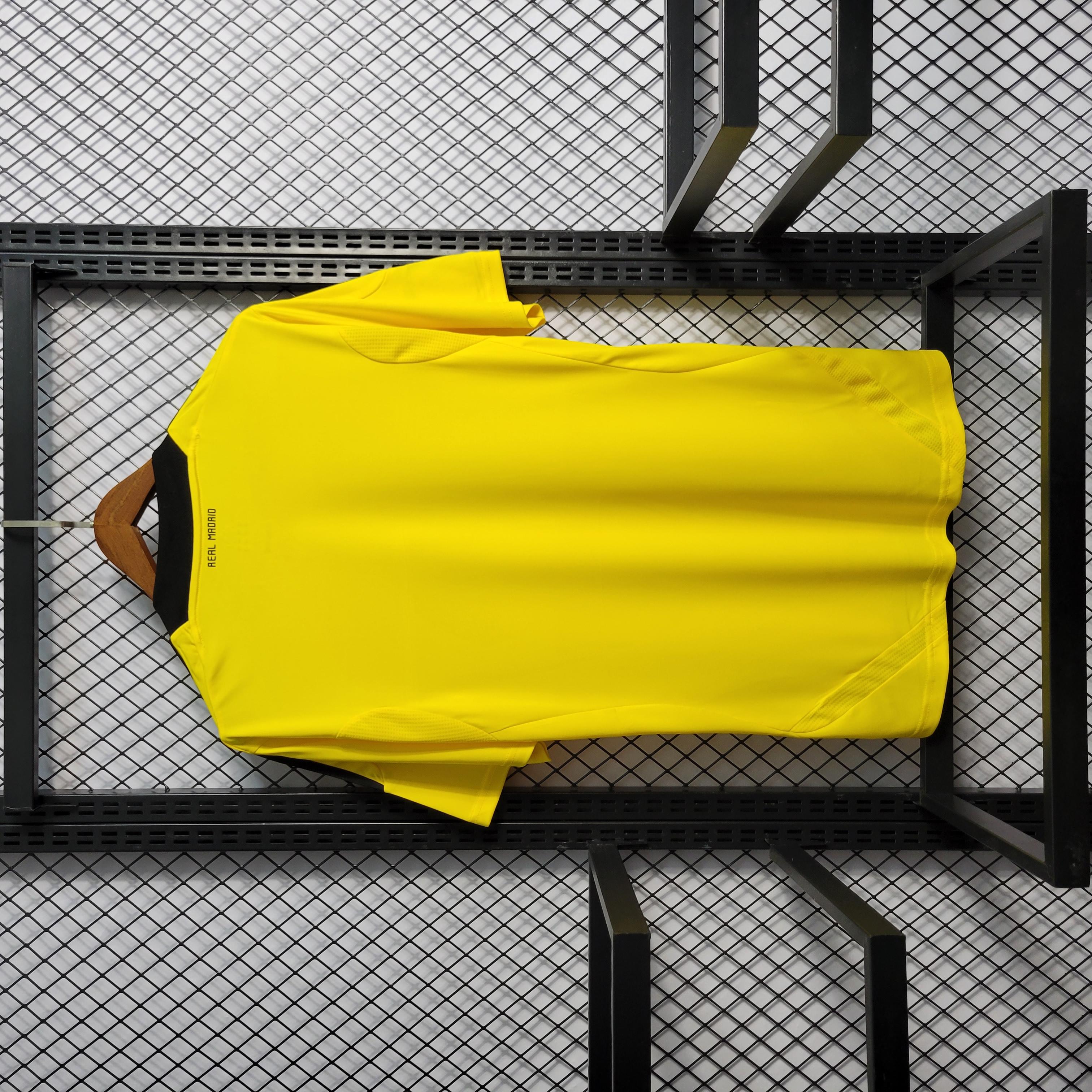 Retro Real Madrid 11-12 Yellow Goalkeeper Jersey-CKK-1