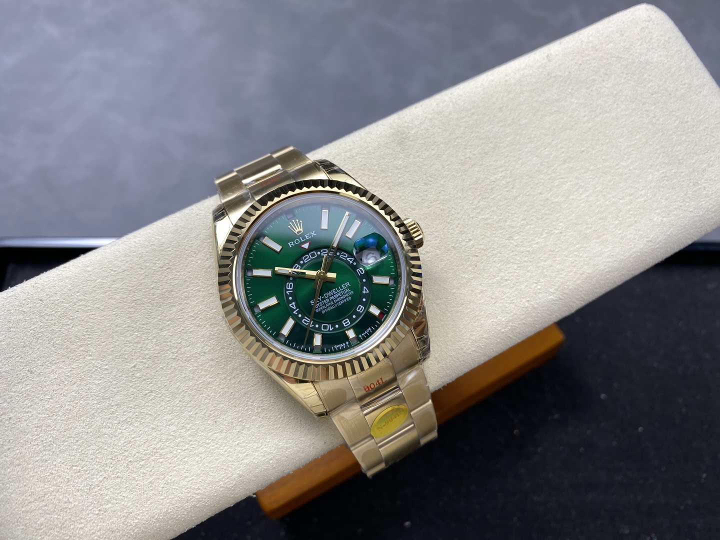 GYL Rolex Sky-Dweller 336938-0007 Yellow Gold Green Dial Oyster Bracelet Best Replica 42mm-GYL-GaiYalun
