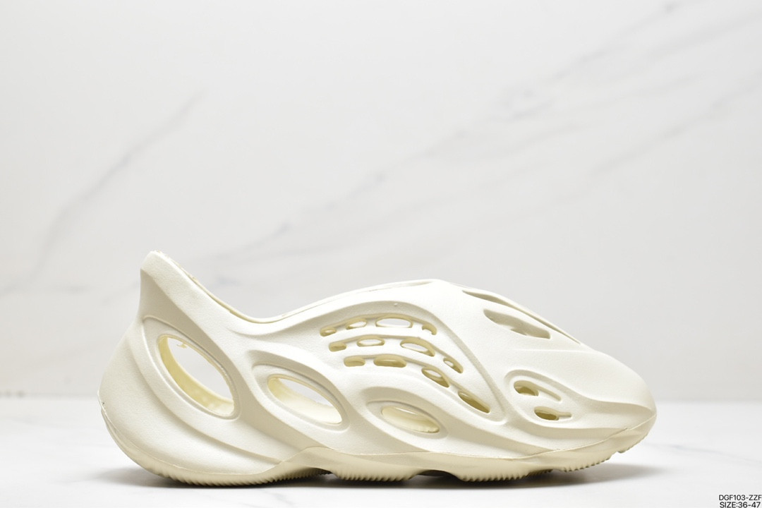 yeezy foam runner white g55486