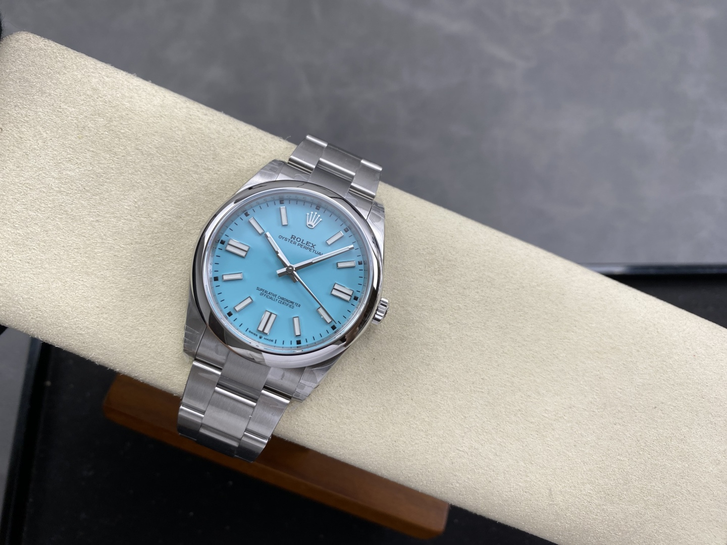 GYL Rolex Oyster Perpetual 41 124300 Turquoise Blue Dial Best Replica VSF-GYL-GaiYalun