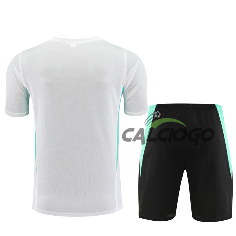 Kit Gara Manchester United 2023-2024
