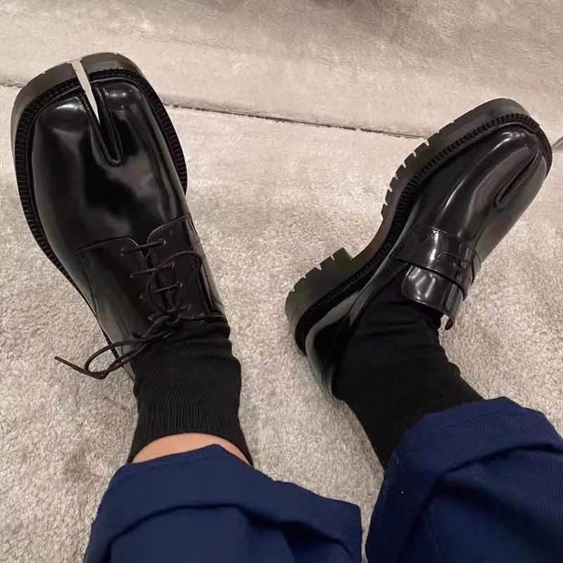 New Genuine Leather Tabi Pumps Women Slip-On Thick Soled Flat Shoes Women Tabi Shoes Split Toe Loafers Woman chaussure femme