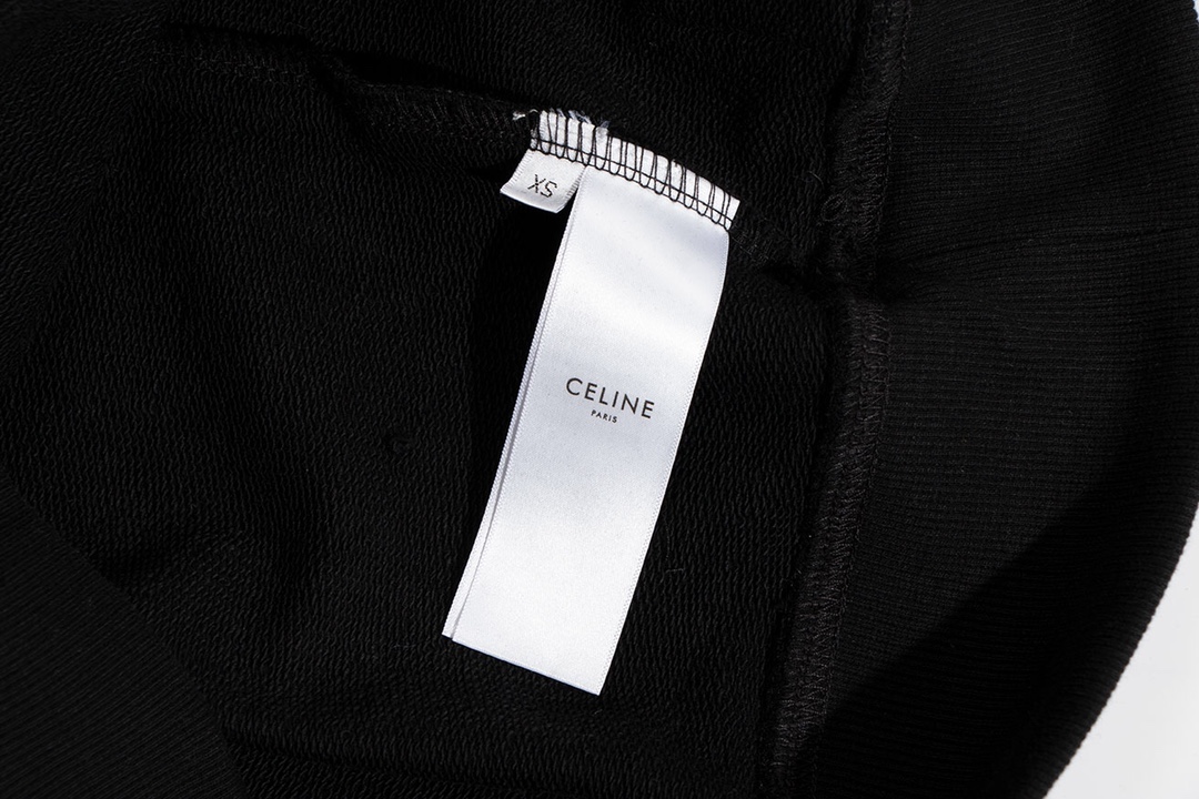 【CELINE 公式旗艦店】 セリーヌ パーカー スウェットご好評に付き再入荷！