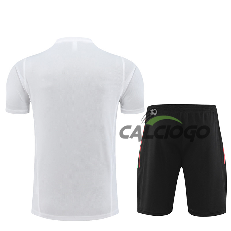 Kit Maglia Manchester United 2023-2024