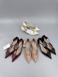 Valentino👞