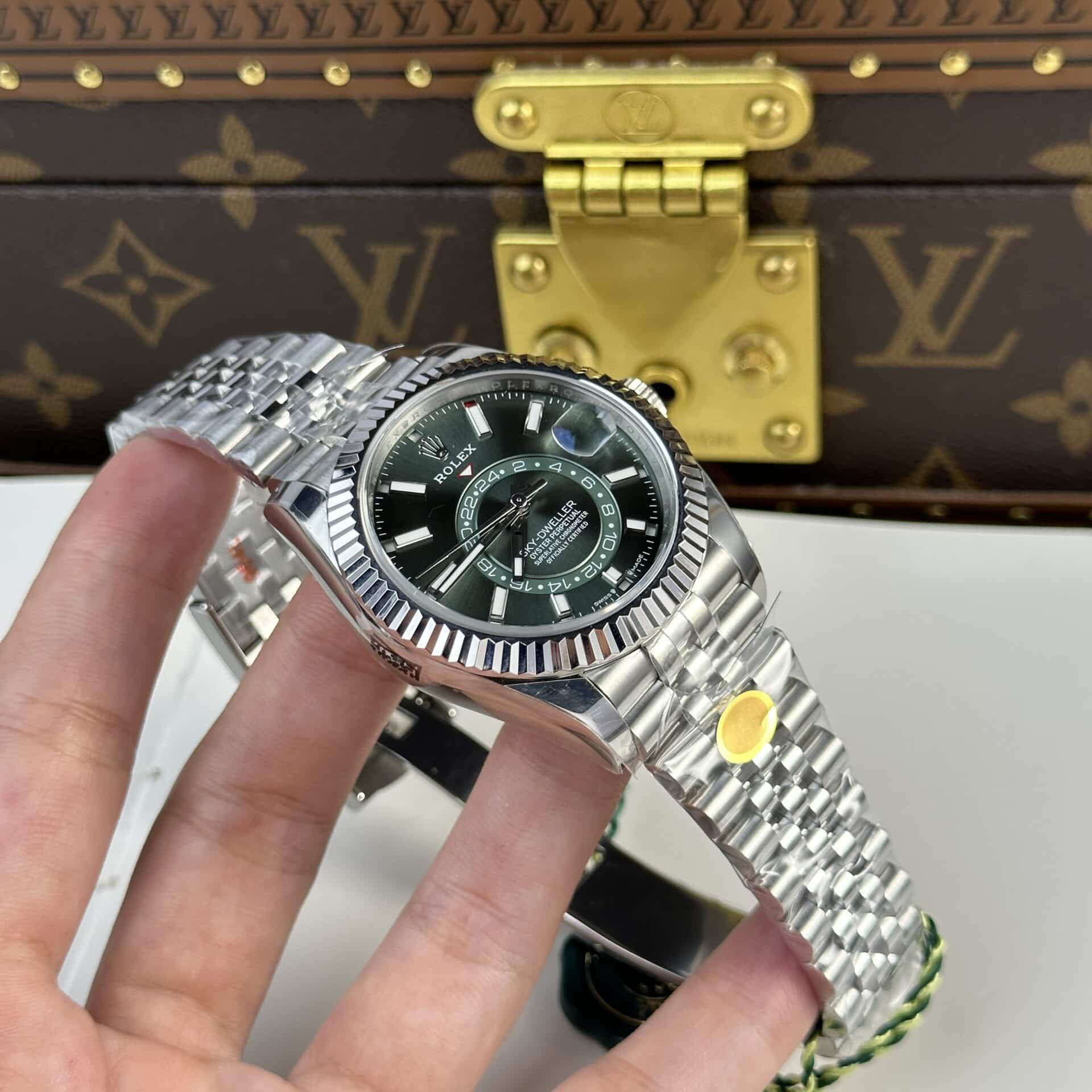 GYL Rolex Sky-Dweller 326934 Green Mint Dial Jubilee Bracelet Best Replica 42mm-GYL-GaiYalun