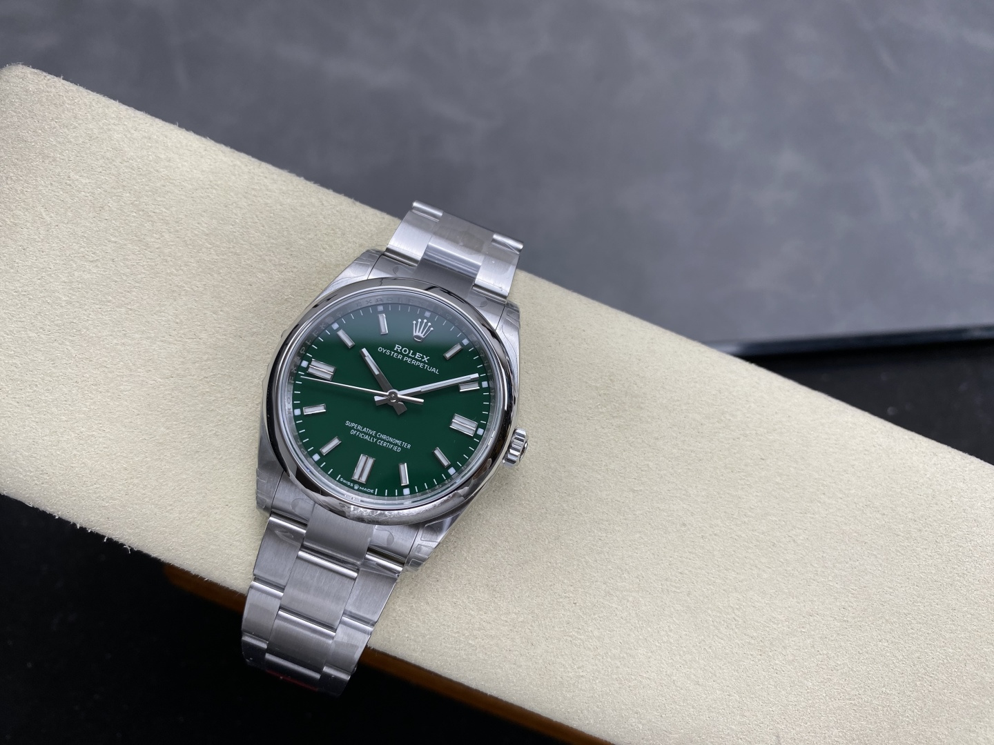GYL Rolex Oyster Perpetual 41 124300-0005 Green Dial Best Replica VS Factory-GYL-GaiYalun