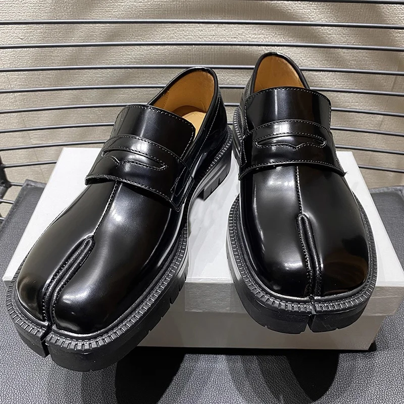 New Genuine Leather Tabi Pumps Women Slip-On Thick Soled Flat Shoes Women Tabi Shoes Split Toe Loafers Woman chaussure femme