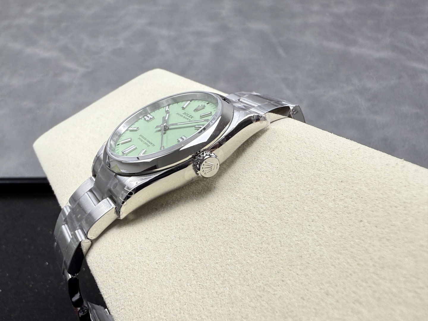 GYL Rolex Oyster Perpetual 134300-0006 Pistachio Green Dial Best Replica VSF 41mm-GYL-GaiYalun
