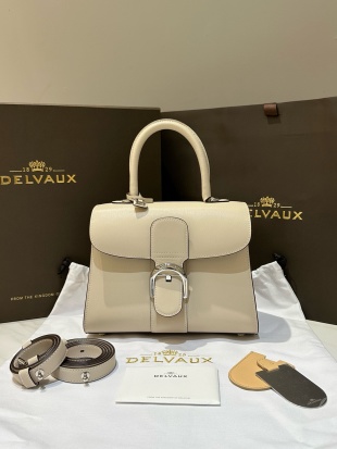 Delvaux👜