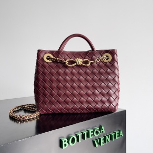 Bottega Veneta👜