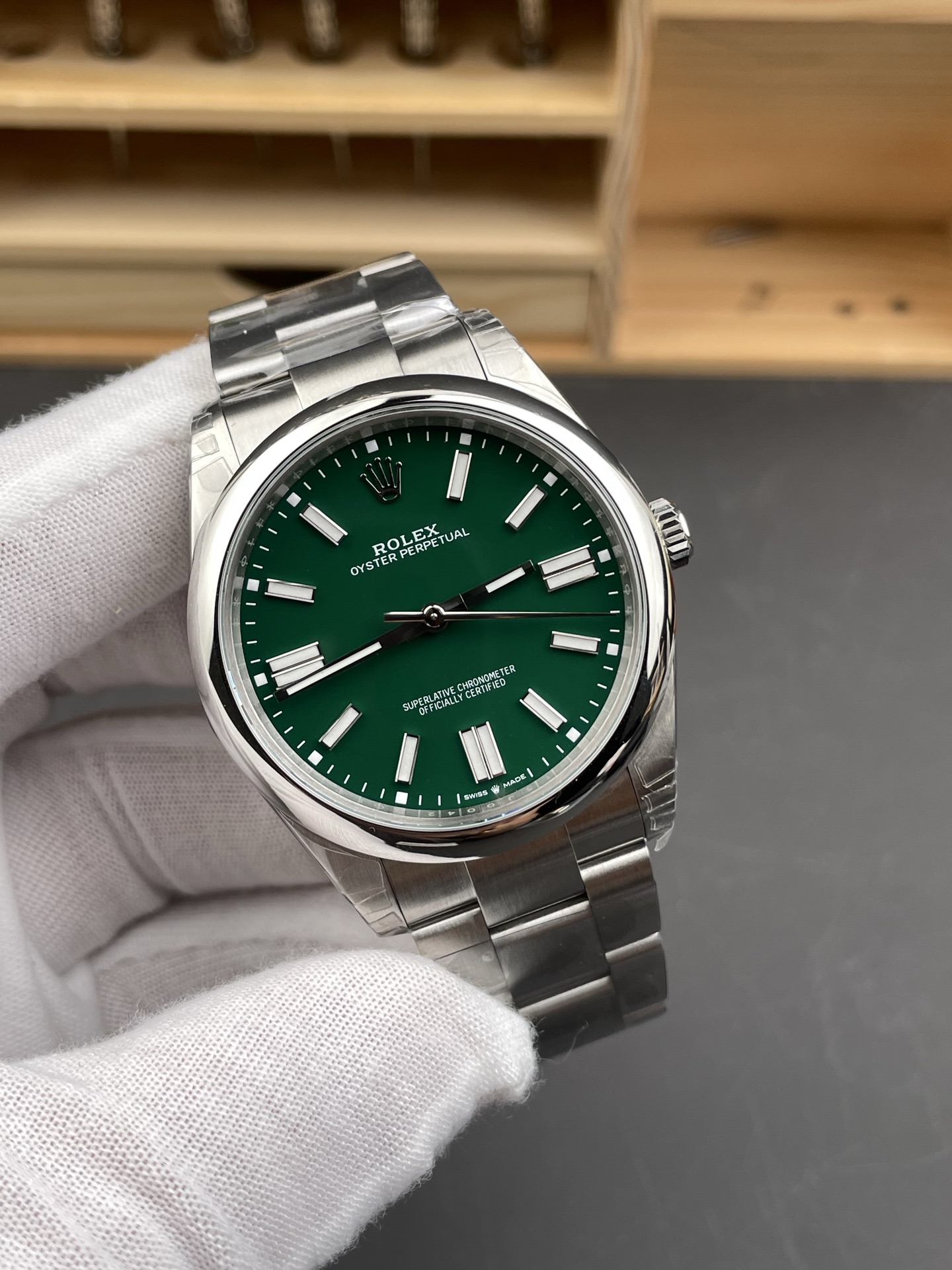 GYL Rolex Oyster Perpetual 41 124300-0005 Green Dial Best Replica VS Factory-GYL-GaiYalun