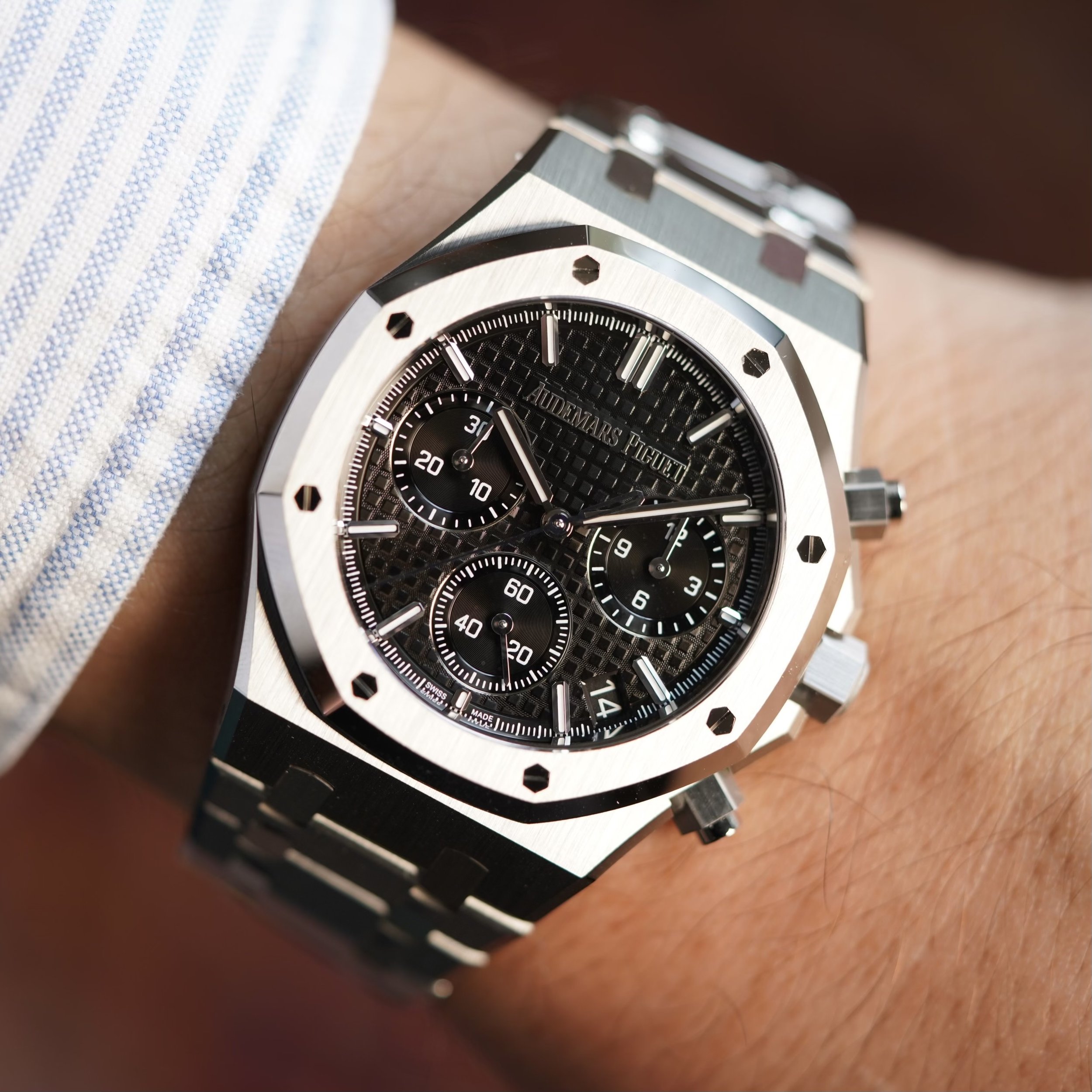 Audemars Piguet Royal Oak 50th Anniversary Ref. 26240ST.OO.1320ST.02  Chronograph Brand New Full Set — Wind Vintage