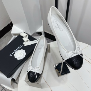 Chanel👞