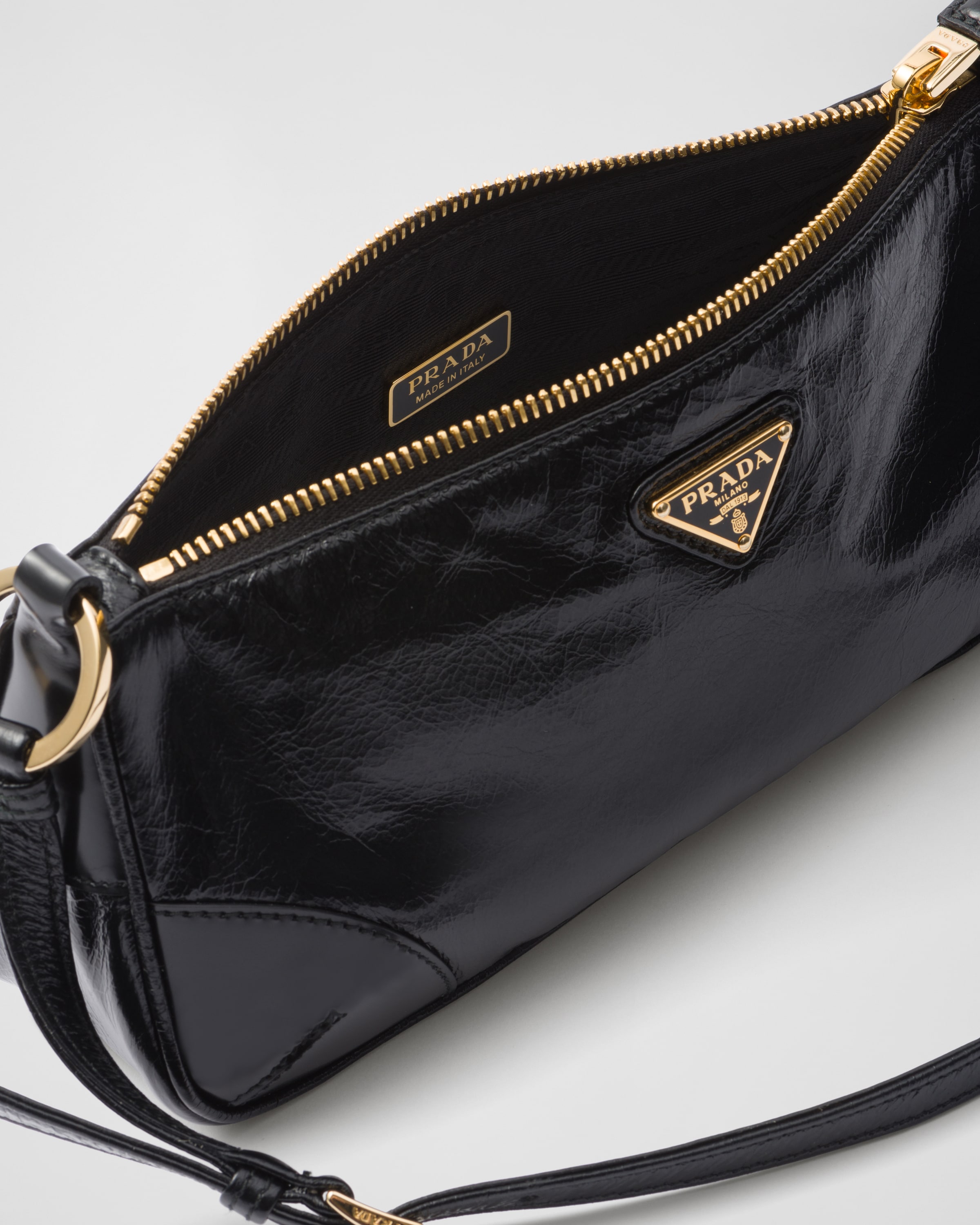 Prada Re-Edition 2002 small leather shoulder bag