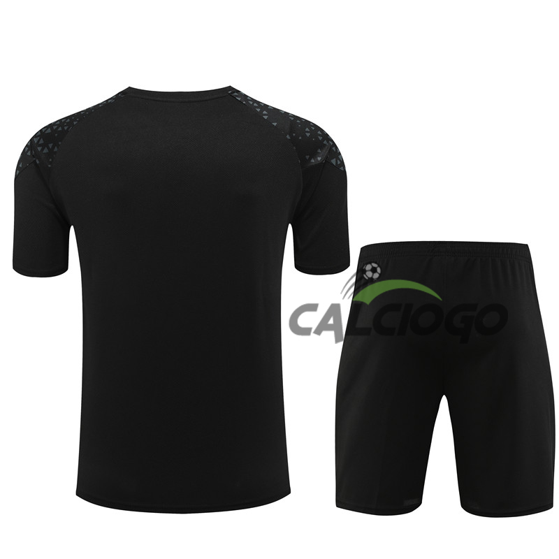 Kit Gara AC Milan 2023-2024