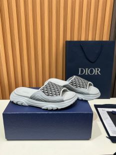 Dior👟