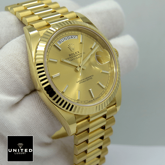 rolex_day_date-228238_eW_yellow-gold_champagne-dial_replica_gold_unitedluxurynet