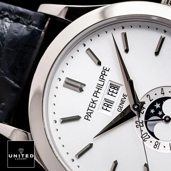 patek_philippe_5396G_011_annual_calendar_5396_white_gold_silver_white_unitedluxurynet