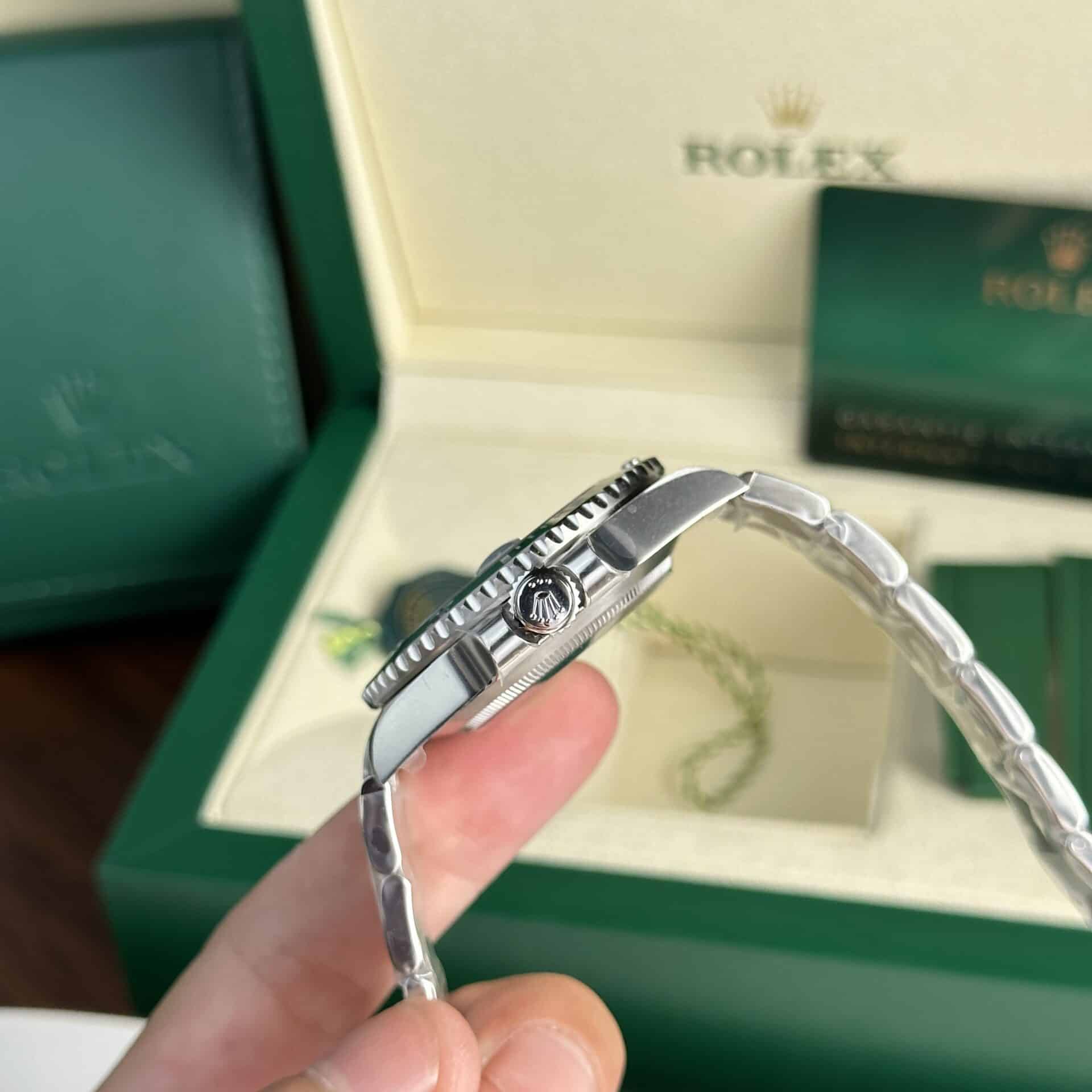 GYL Rolex Submariner Hulk 116610LV Green Dial Best Replica 40mm-GYL-GaiYalun