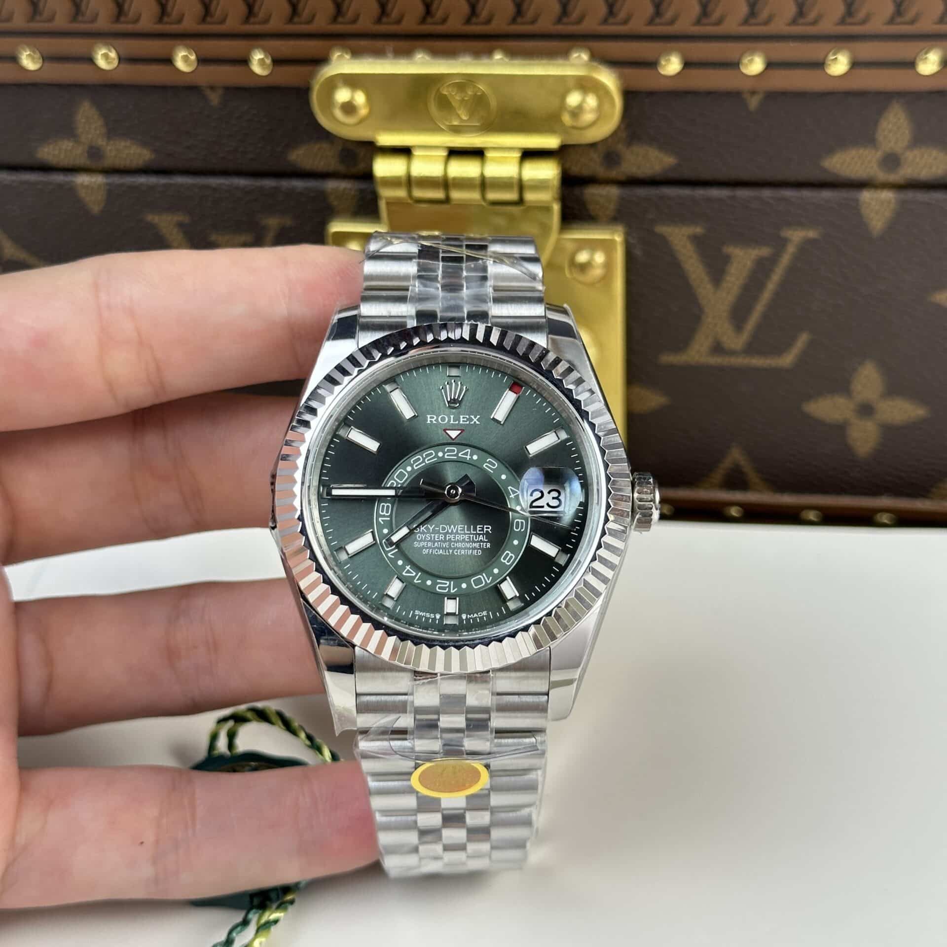GYL Rolex Sky-Dweller 326934 Green Mint Dial Jubilee Bracelet Best Replica 42mm-GYL-GaiYalun