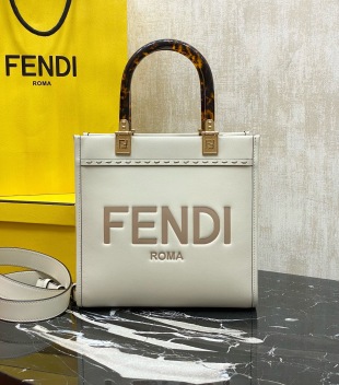 Fendi👜