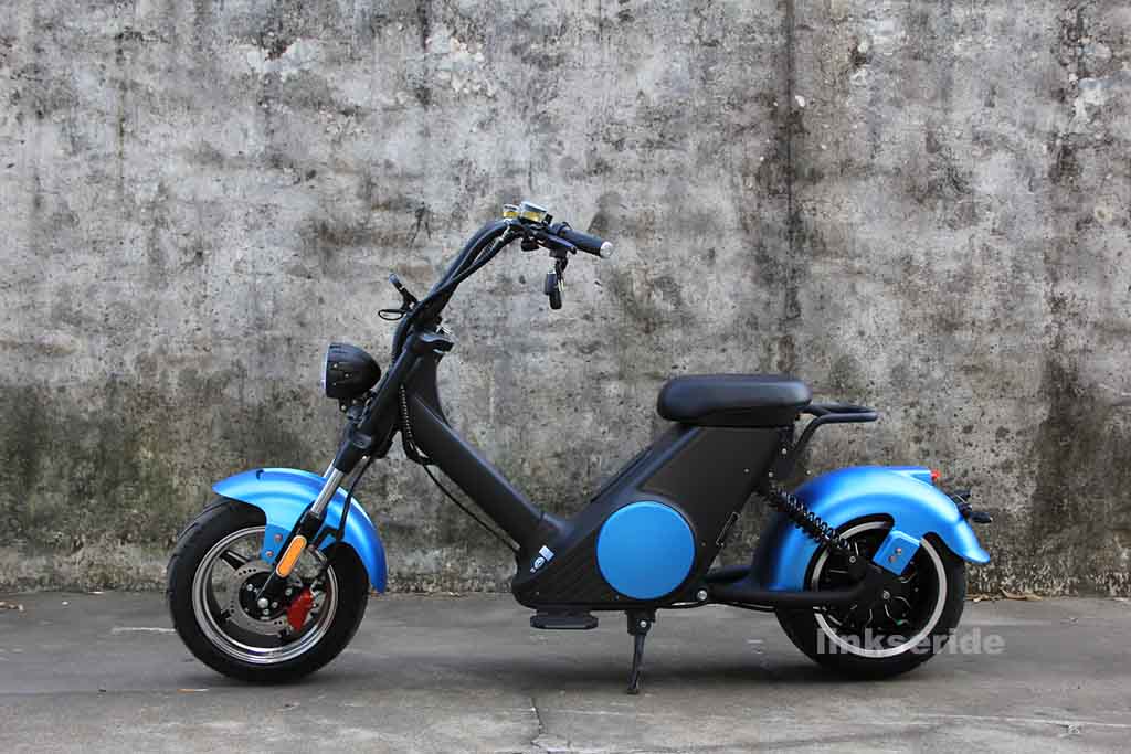 Big tire electric scooter