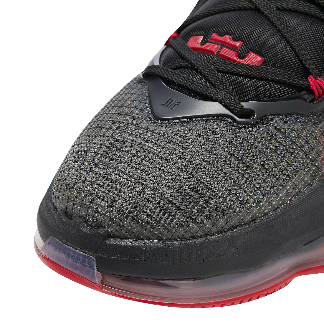 Nike LeBron 19 Bred CZ0203-001
