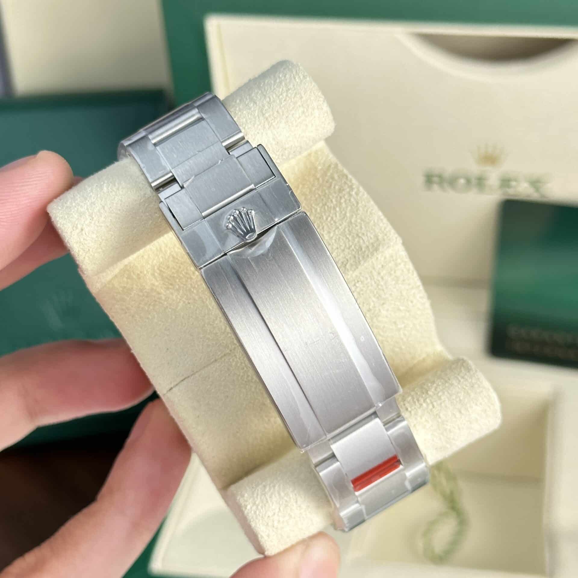GYL Rolex Submariner Hulk 116610LV Green Dial Best Replica 40mm-GYL-GaiYalun