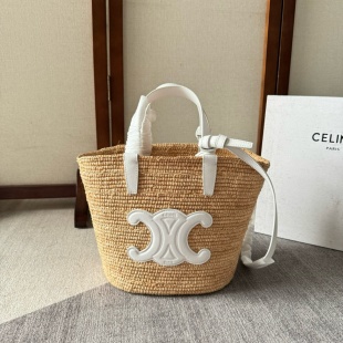 CELINE 👜