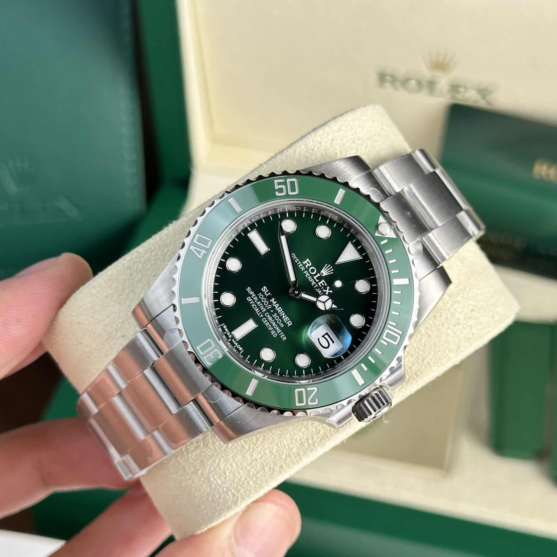 GYL Rolex Submariner Hulk 116610LV Green Dial Best Replica 40mm-GYL-GaiYalun