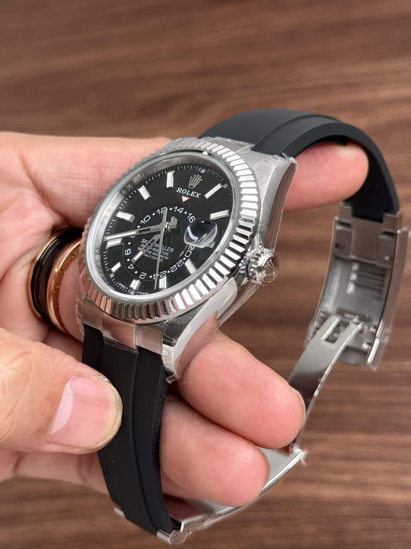 GYL Rolex Sky-Dweller 326934 Black Dial Rubber Strap Best Replica 42mm-GYL-GaiYalun