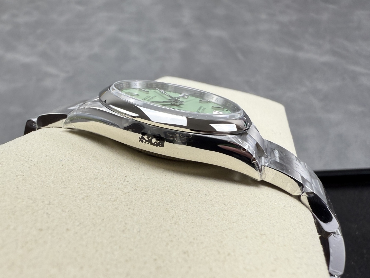 GYL Rolex Oyster Perpetual 134300-0006 Pistachio Green Dial Best Replica VSF 41mm-GYL-GaiYalun