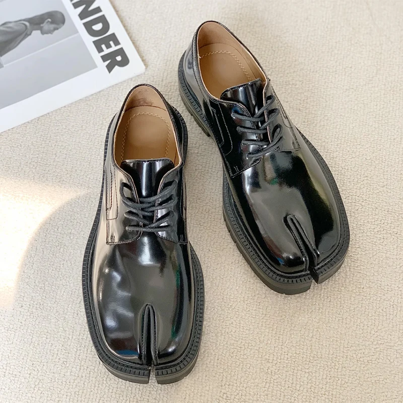 New Genuine Leather Tabi Pumps Women Slip-On Thick Soled Flat Shoes Women Tabi Shoes Split Toe Loafers Woman chaussure femme