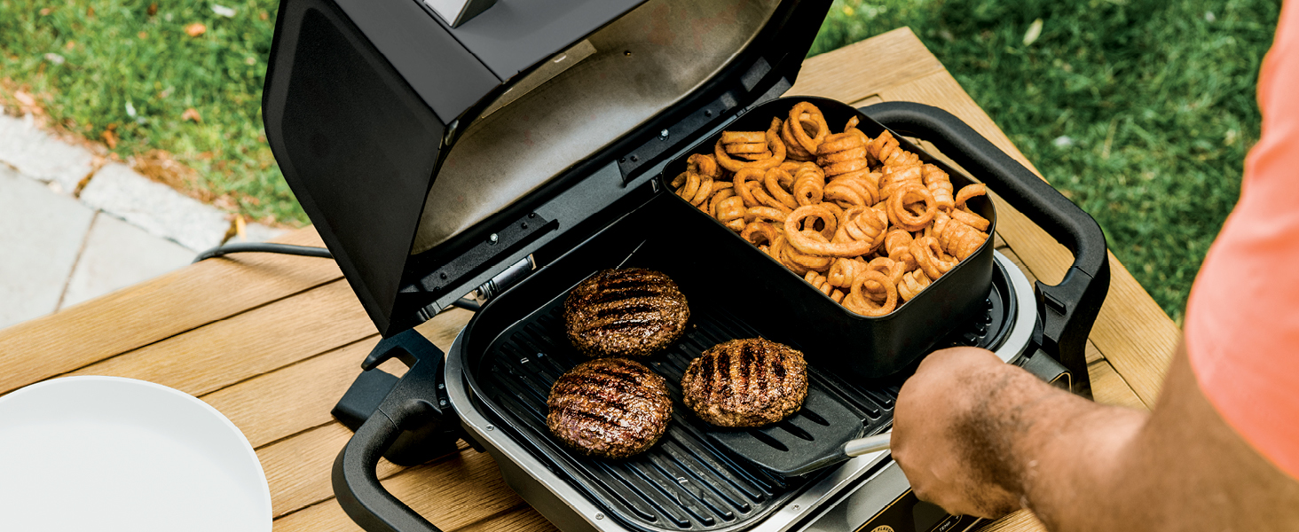 Air fry up to 2.5 qts of your favorite crispy sides while grilling your mains